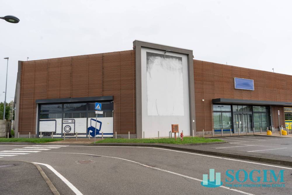 locale di sgombero in affitto a San Giuliano Milanese in zona Sesto Ulteriano