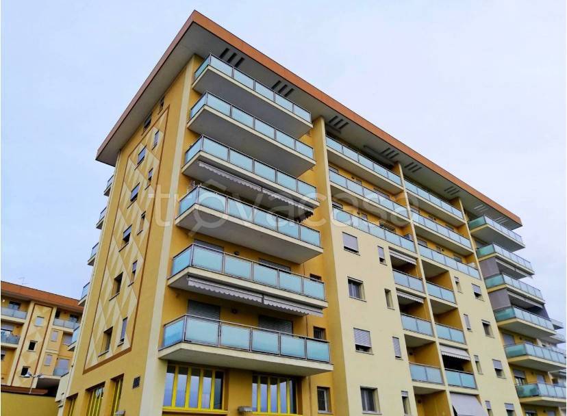 appartamento in affitto a San Giuliano Milanese in zona Borgolombardo