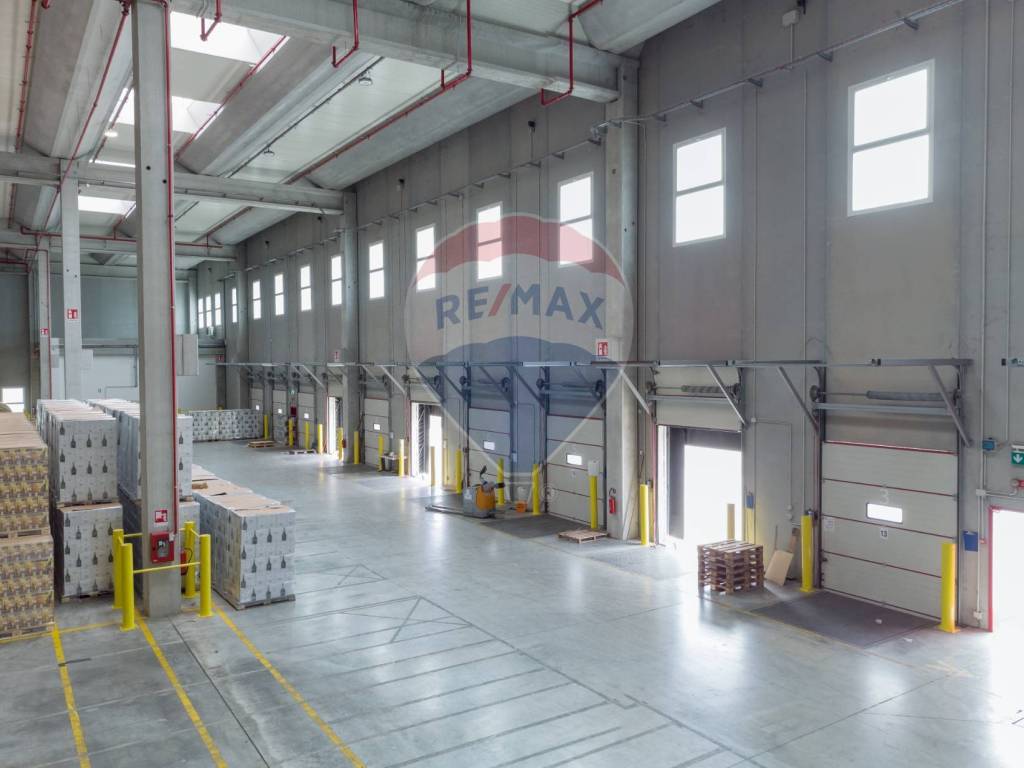 locale commerciale in affitto a San Giuliano Milanese