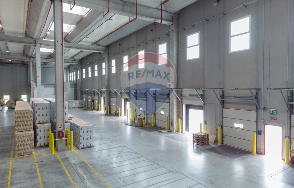 locale commerciale in affitto a San Giuliano Milanese