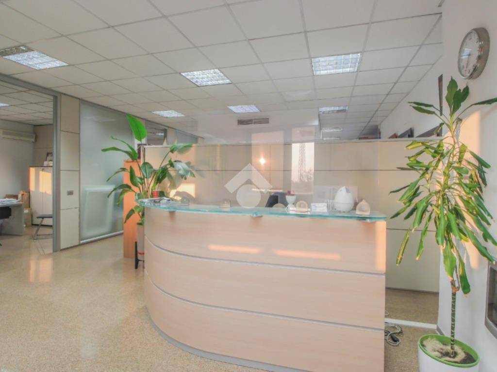 ufficio in affitto a San Giuliano Milanese in zona Zivido