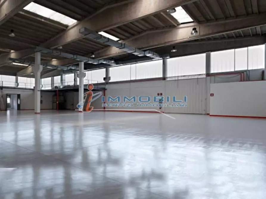 locale di sgombero in affitto a San Giuliano Milanese in zona Civesio