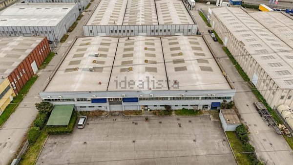 capannone in affitto a San Giuliano Milanese