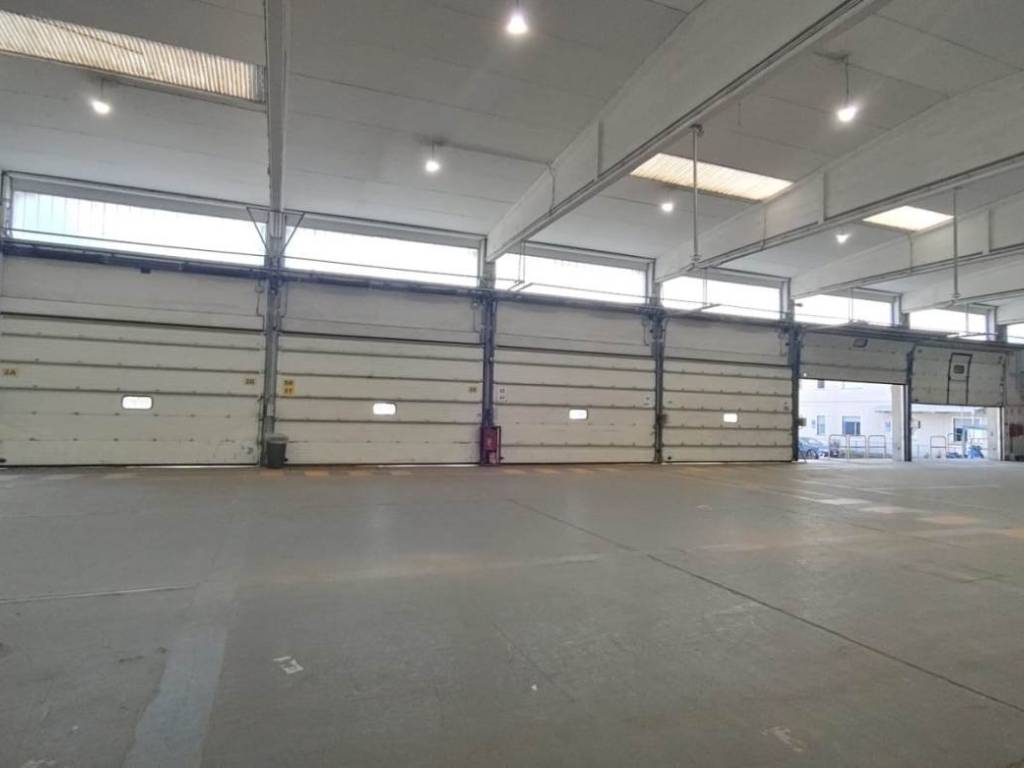 locale commerciale in affitto a San Giuliano Milanese in zona Sesto Ulteriano