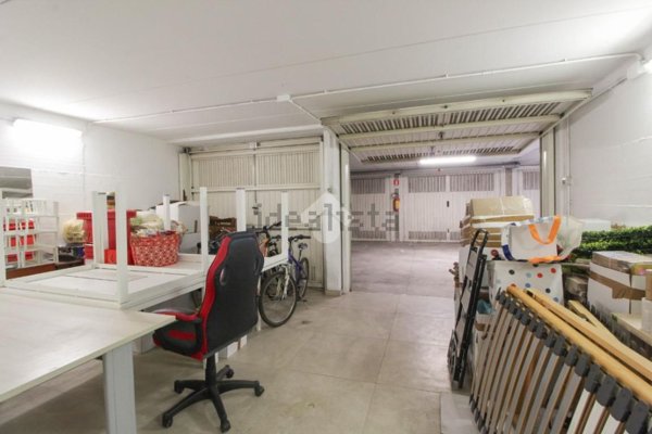 locale di sgombero in affitto a San Giuliano Milanese