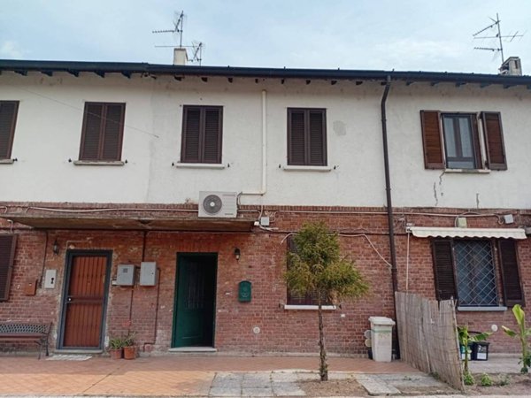 appartamento in affitto a San Giuliano Milanese in zona Sesto Ulteriano
