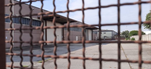 locale commerciale in affitto a San Giuliano Milanese in zona Sesto Ulteriano