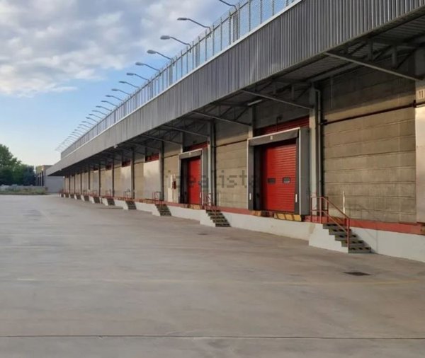 locale di sgombero in affitto a San Giuliano Milanese in zona Pedriano