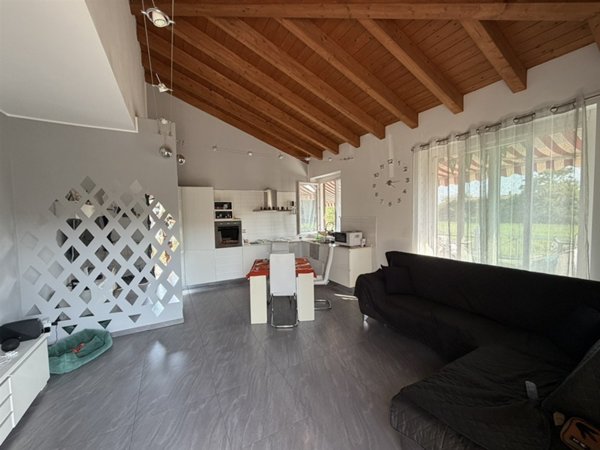 casa indipendente in affitto a Santo Stefano Ticino