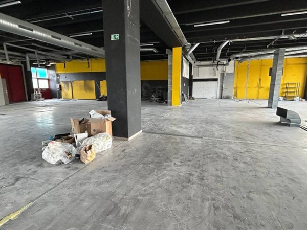 negozio in affitto a San Vittore Olona