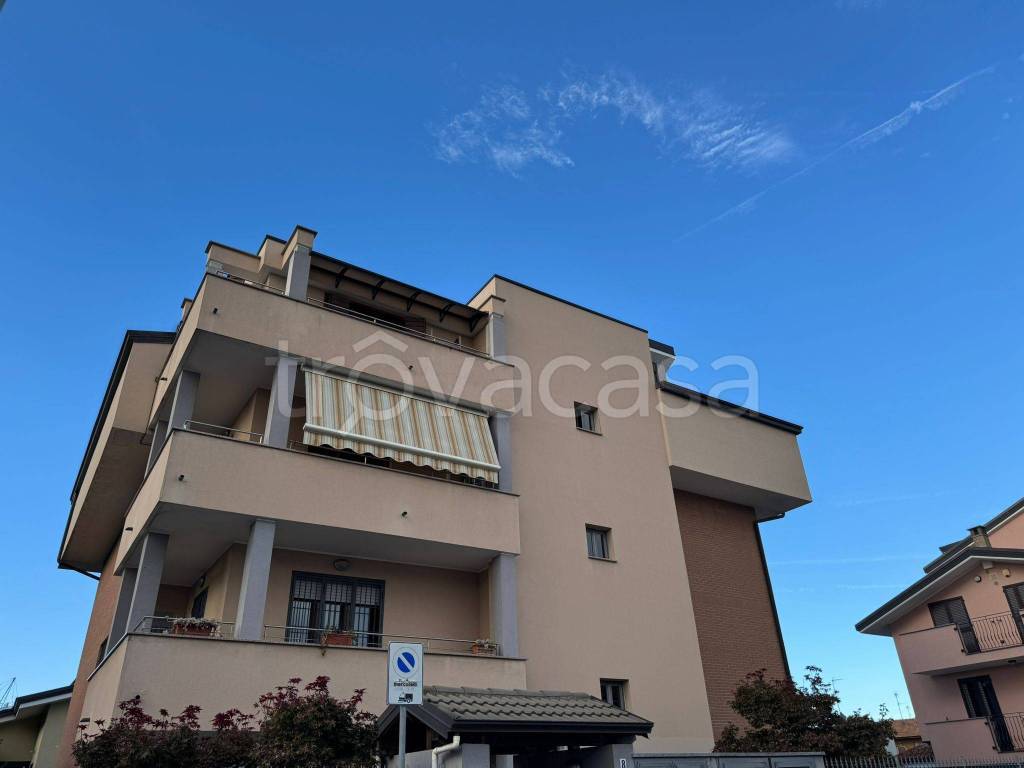 appartamento in affitto a Sedriano in zona Roveda