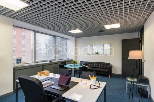 ufficio in affitto a Segrate