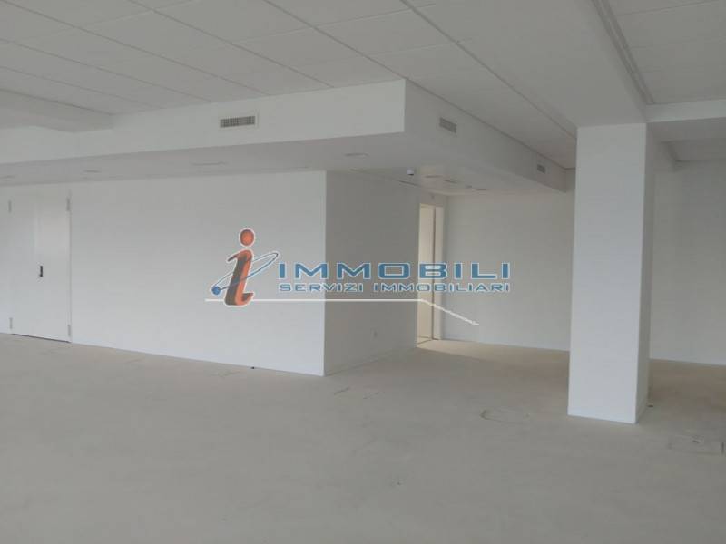 ufficio in affitto a Segrate