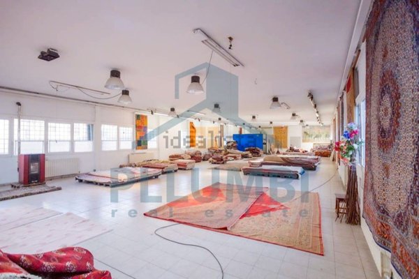 locale commerciale in affitto a Segrate