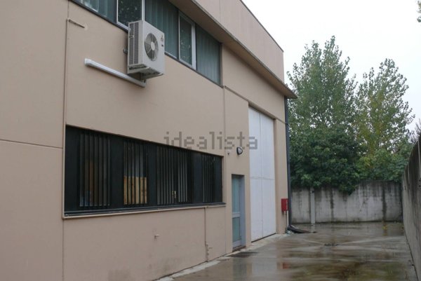 capannone in affitto a Segrate
