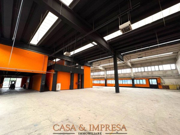 locale commerciale in affitto a Segrate