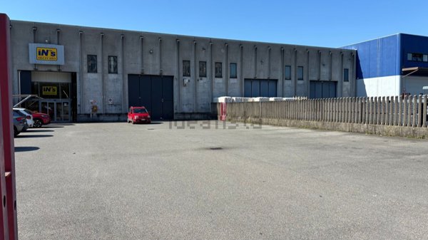 locale di sgombero in affitto a Segrate