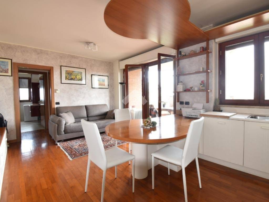 appartamento in affitto a Segrate