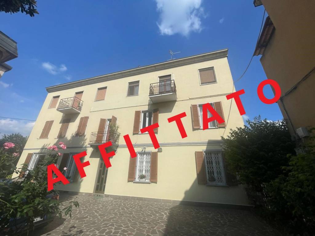 appartamento in affitto a Segrate in zona Redecesio