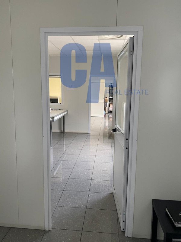 capannone in affitto a Segrate