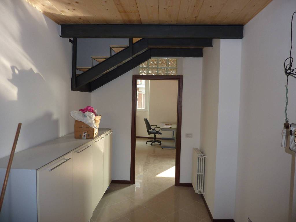 ufficio in affitto a Segrate in zona Novegro