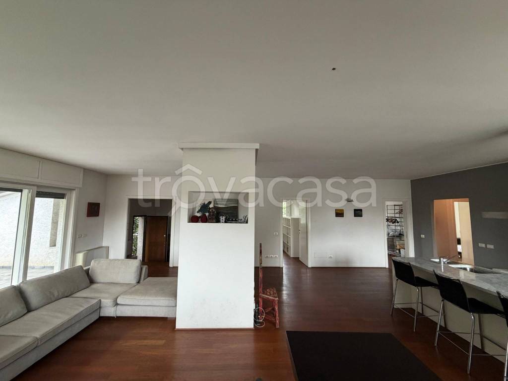 casa indipendente in affitto a Segrate