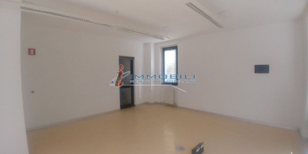 ufficio in affitto a Segrate