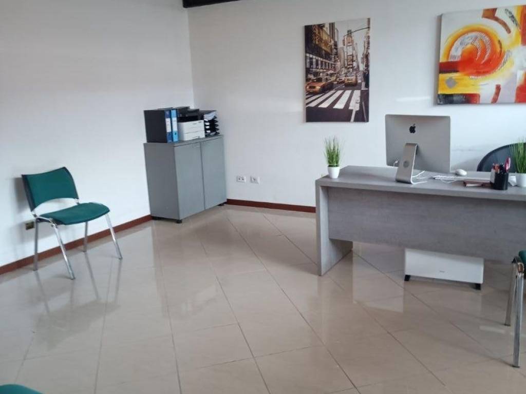 ufficio in affitto a Segrate in zona Novegro