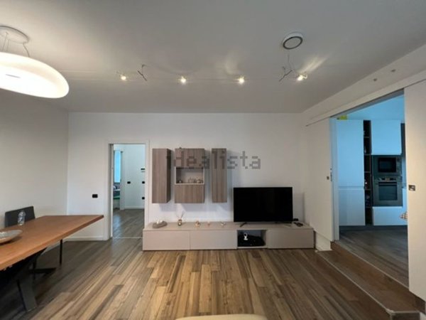 appartamento in affitto a Segrate in zona Redecesio