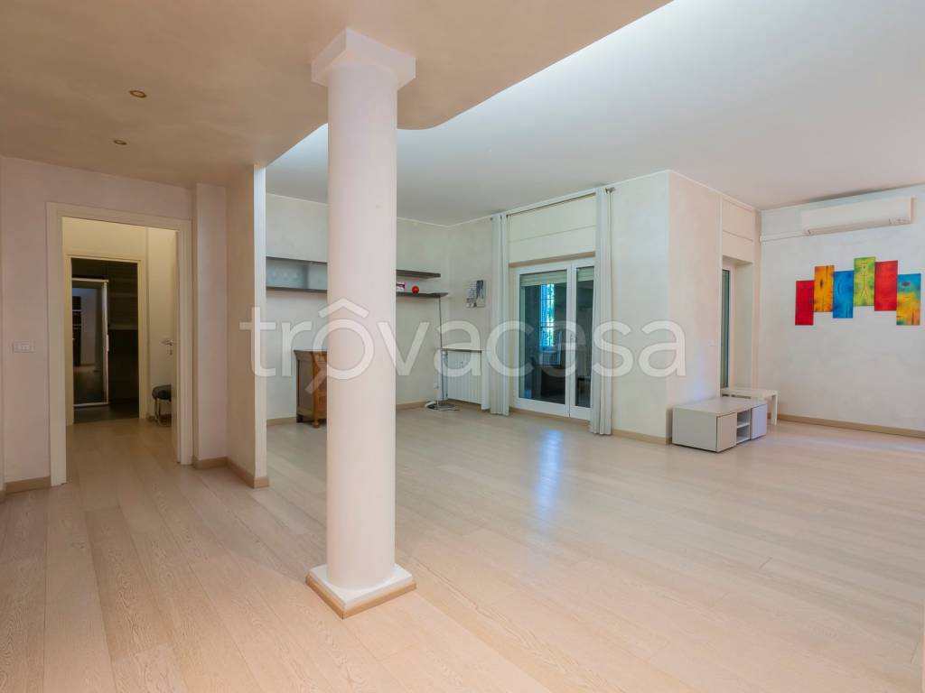 appartamento in affitto a Segrate