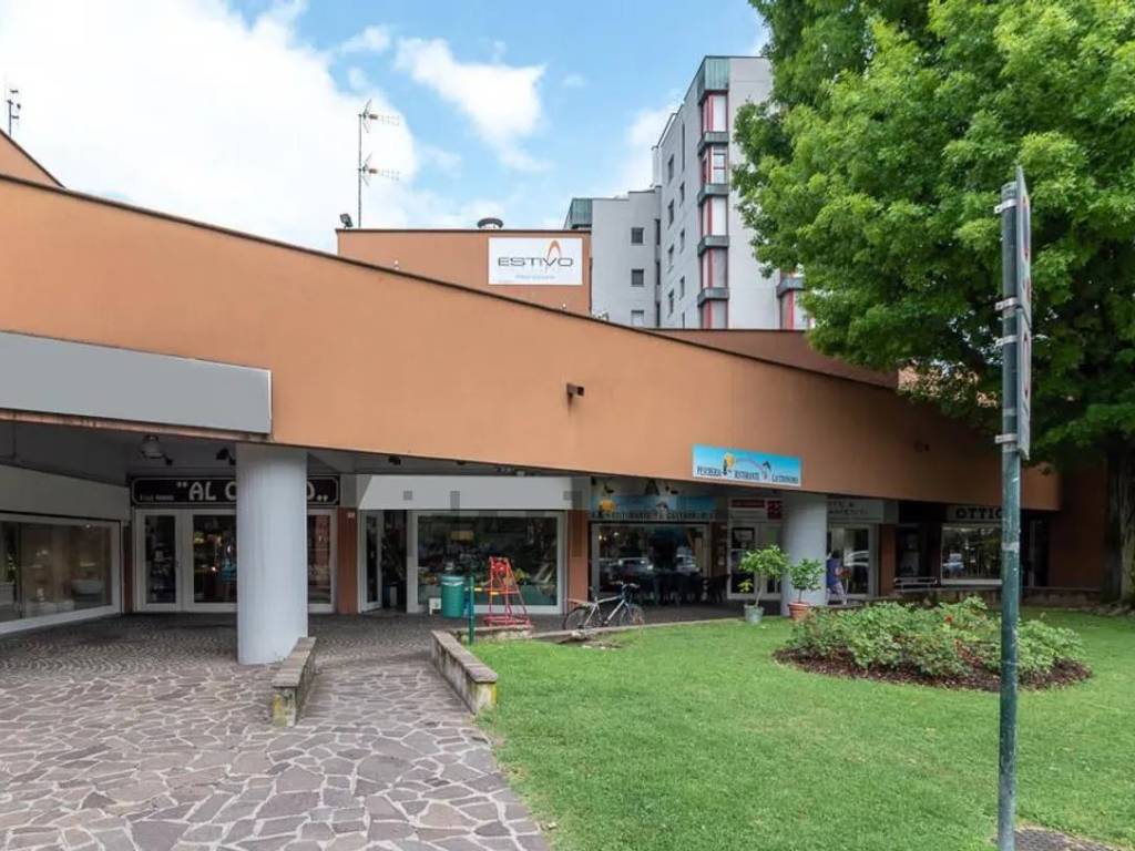 ufficio in affitto a Segrate in zona Novegro