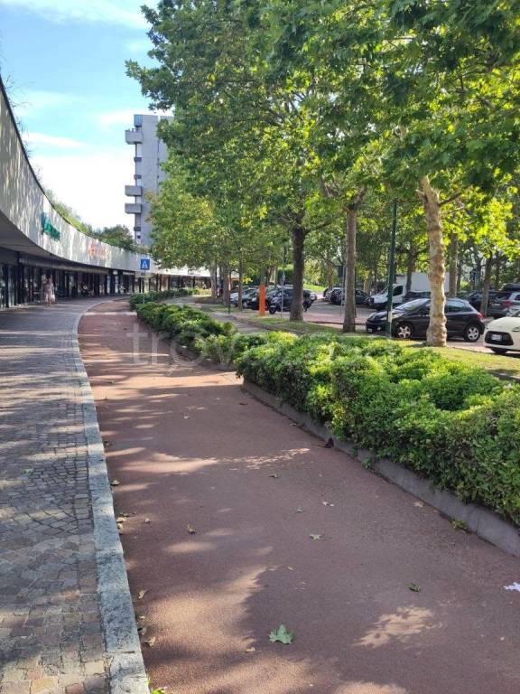 ufficio in affitto a Segrate in zona Milano San Felice