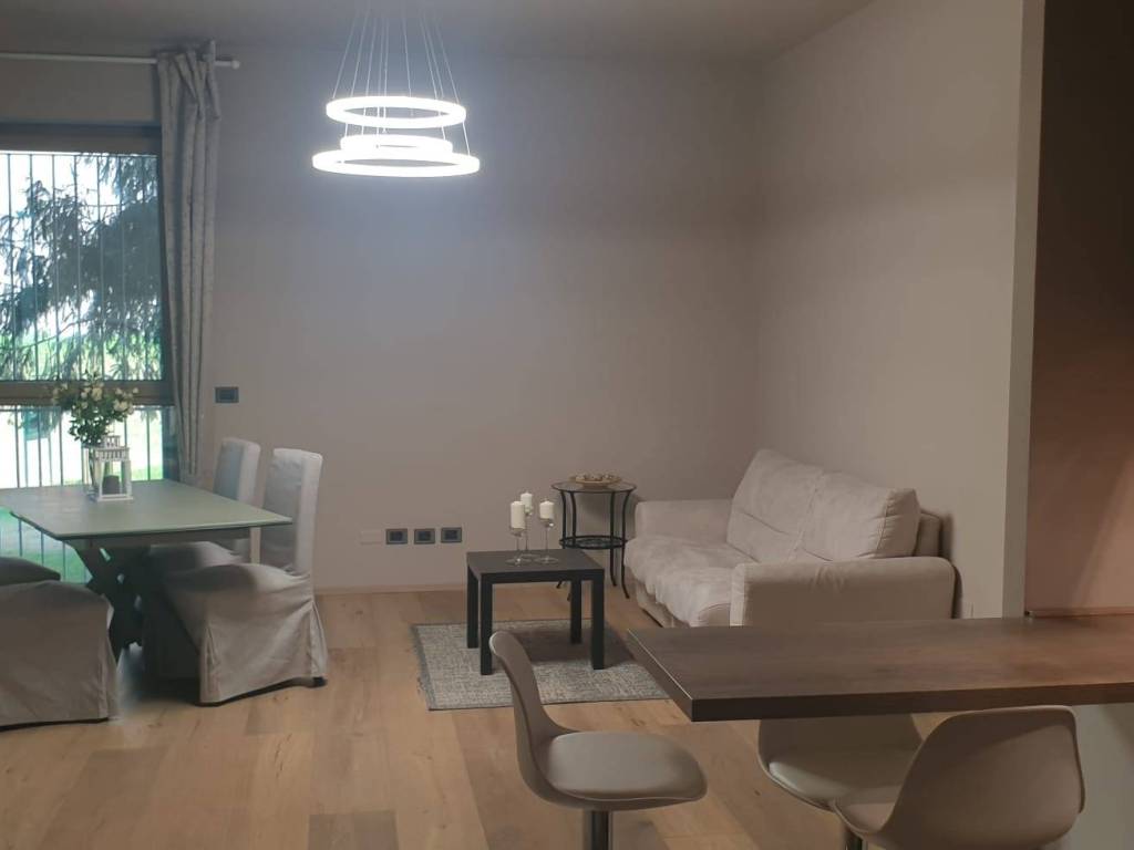 appartamento in affitto a Segrate in zona Novegro