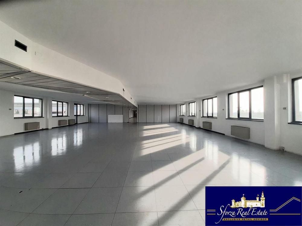 negozio in affitto a Segrate