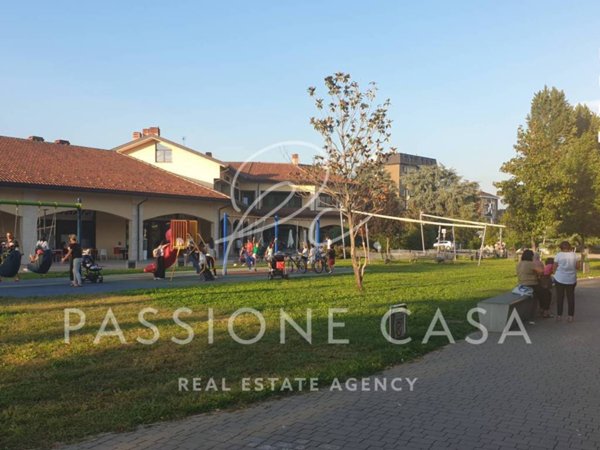 negozio in affitto a Segrate