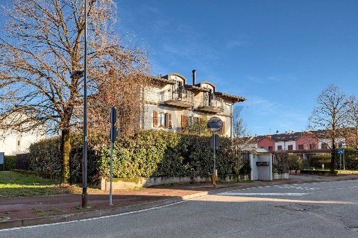 appartamento in affitto a Segrate in zona Redecesio