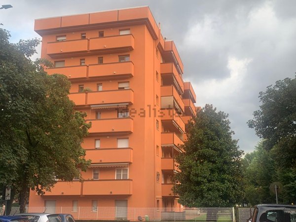 appartamento in affitto a Segrate in zona Rovagnasco