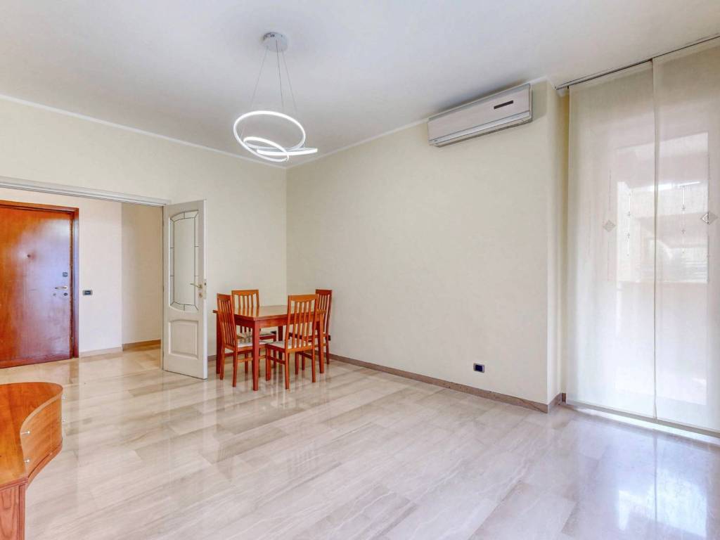 appartamento in affitto a Segrate in zona Redecesio