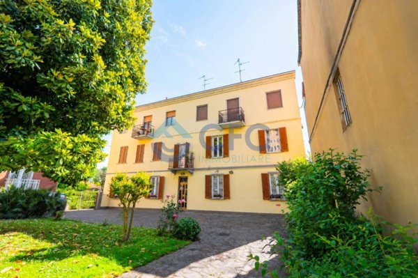 appartamento in affitto a Segrate in zona Redecesio