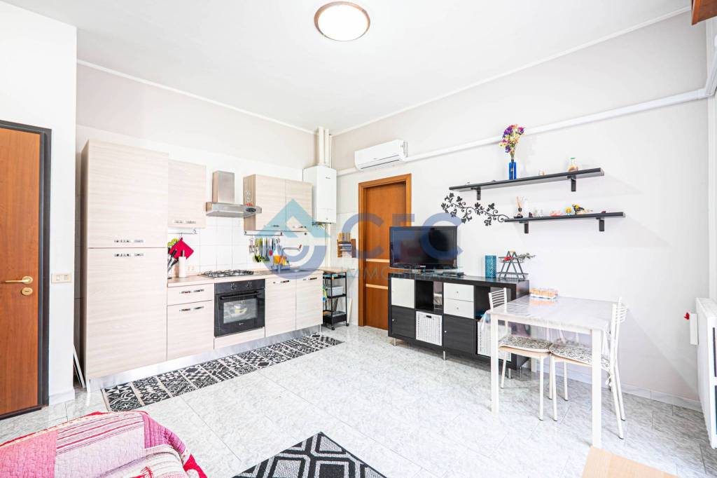 appartamento in affitto a Segrate in zona Redecesio