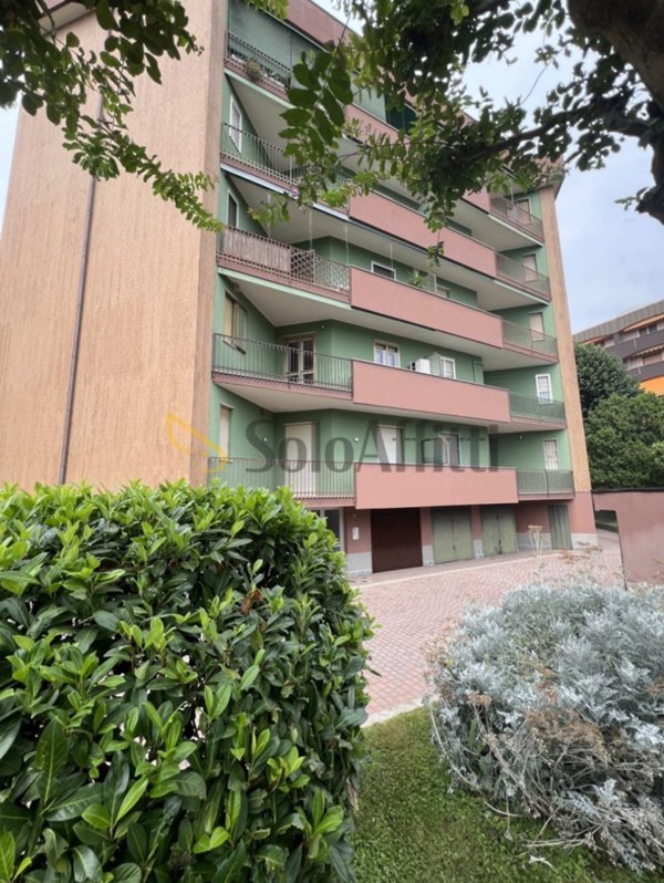 appartamento in affitto a Segrate in zona Rovagnasco