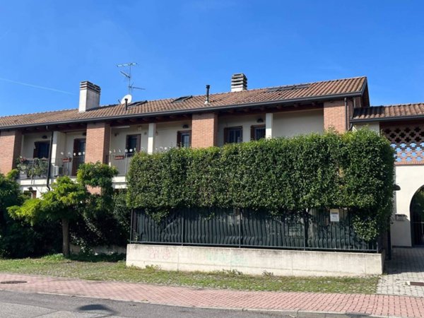 appartamento in affitto a Segrate in zona Rovagnasco