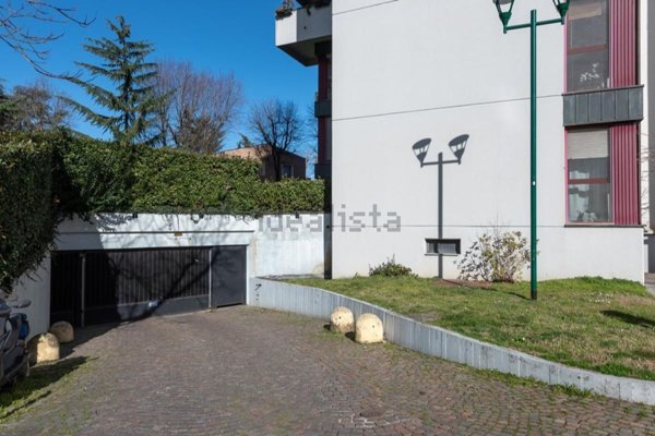 box auto in affitto a Segrate in zona Milano San Felice