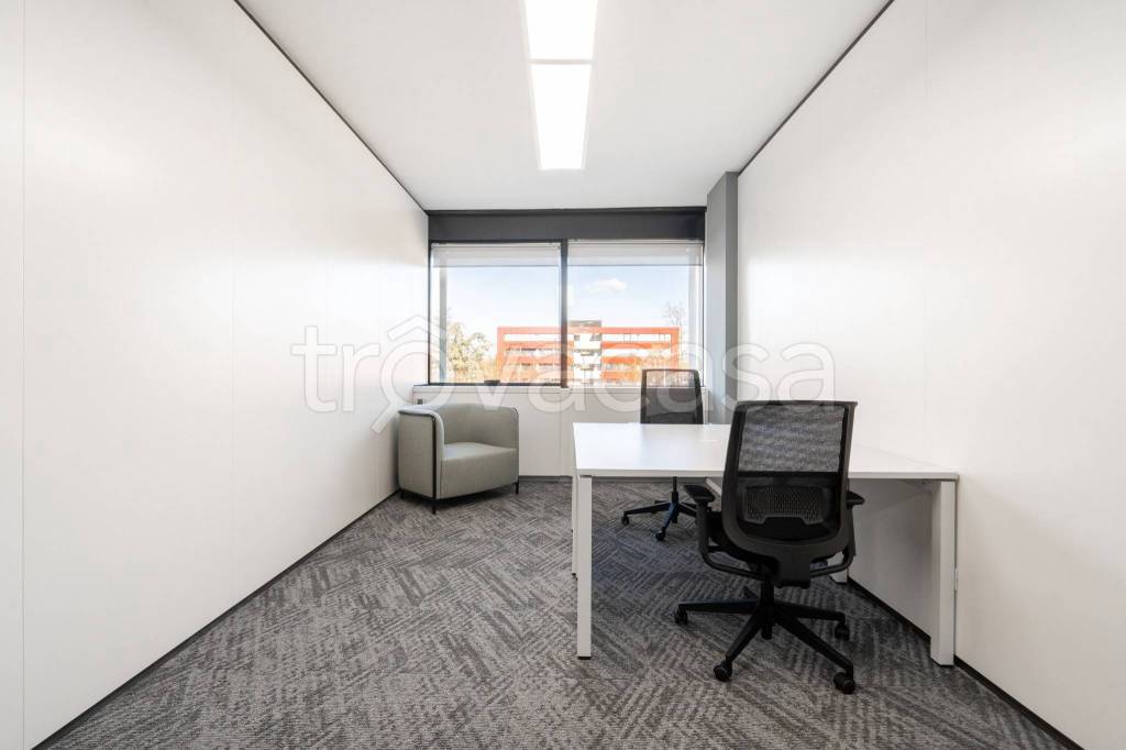 ufficio in affitto a Segrate in zona Rovagnasco