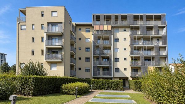 appartamento in affitto a Segrate in zona Redecesio