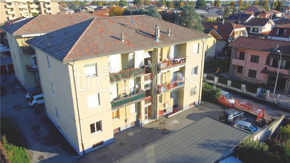 appartamento in affitto a Senago