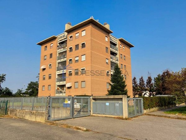 appartamento in affitto a Senago