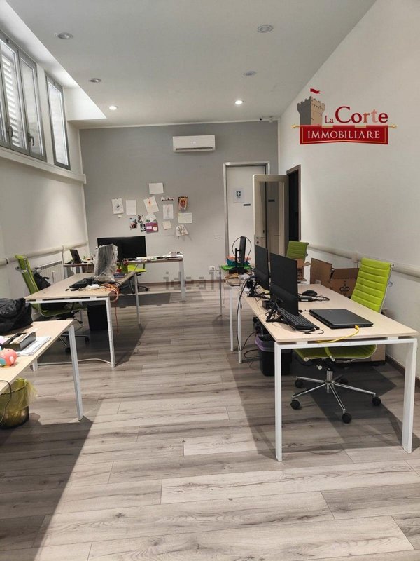 negozio in affitto a Senago