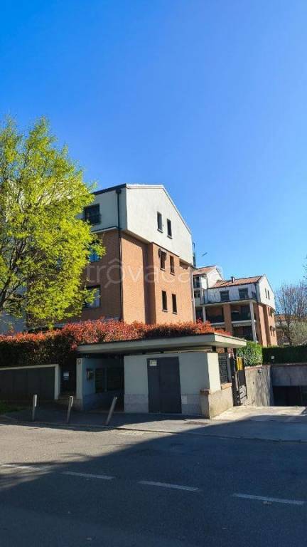 appartamento in affitto a Senago