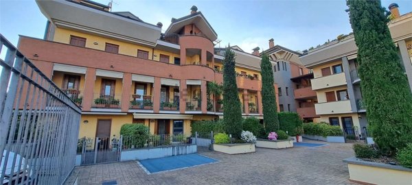 appartamento in affitto a Senago